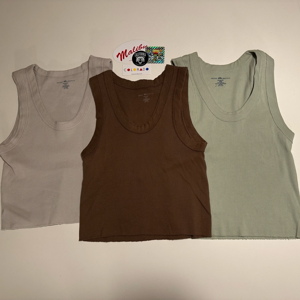 Brandy Melville Tanks ⭐️BUNDLE⭐️